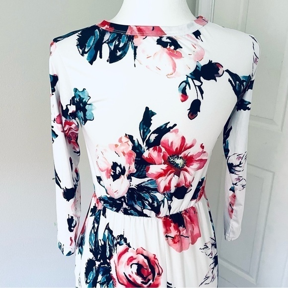 Beautiful Classic Rose Bohemian Maxi Dress White Size Medium - Picture 7 of 7